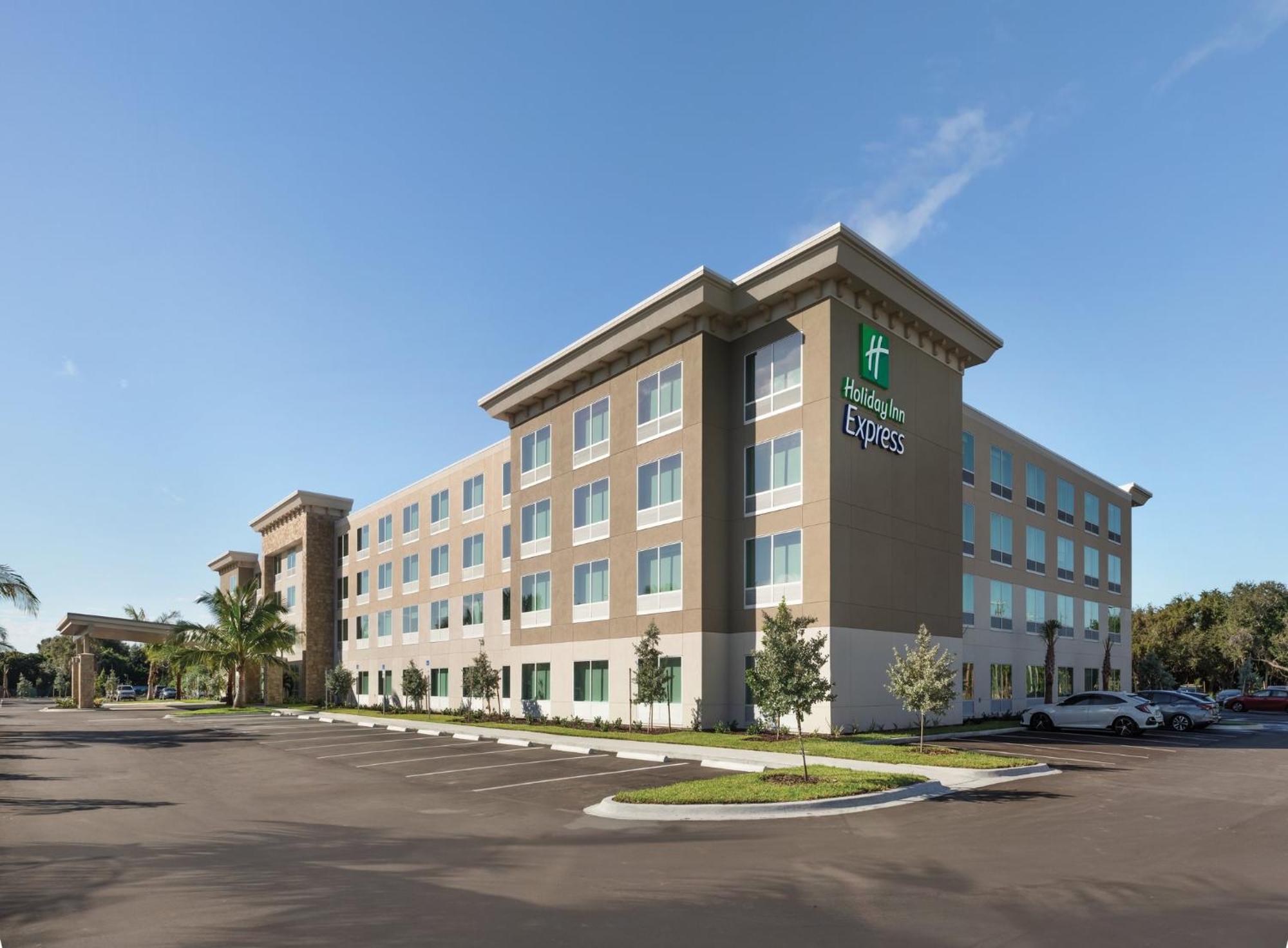 Holiday Inn Express Cape Canaveral By Ihg Kültér fotó